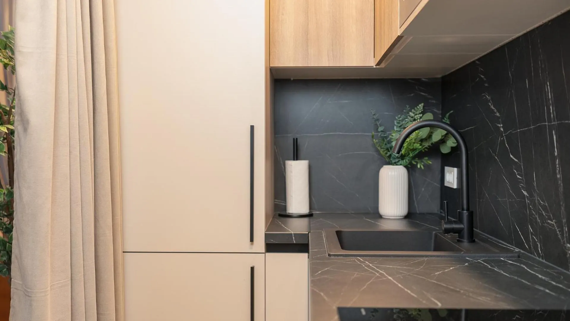 Ivas Mobile Homes And Apartments 파코스탄 캠프장